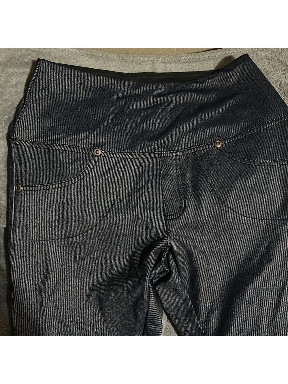 Ruby Ribbon Women’s Jeggings - Picture 2 of 4